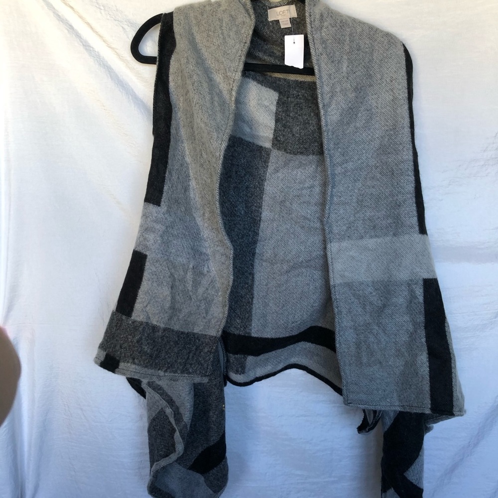 Loft vest cardigan